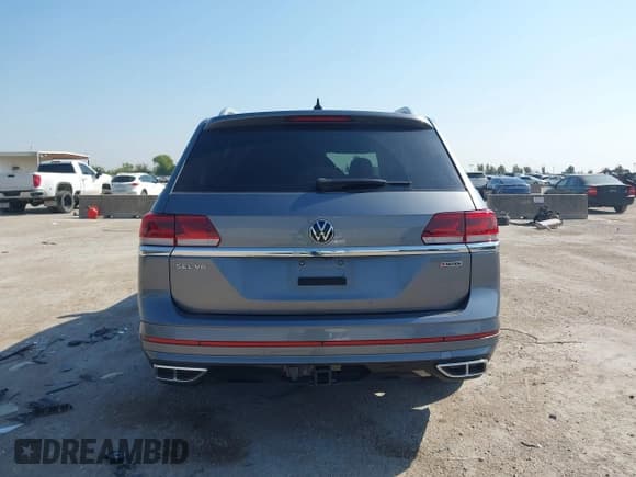 ✅ 2022 Volkswagen Atlas SEL R-Line • VIN: 1V2AR2CA2NC518299 • Lot: 43198762. Wystawiony na IAAI z przebiegiem 118 368 mil. Bezpłatny archiwum sprzedaży aukcyjnych z USA i szczegółowy raport historii pojazdu na DreamBid. Zdjęcie 17.