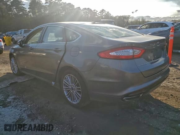 ✅ 2014 Ford Fusion SE • VIN: 3FA6P0H92ER277173 • Lot: 96513945. Listed on Copart with 180,485 mi. Free auction sales archive from the USA and detailed vehicle history report at DreamBid. Image 2.