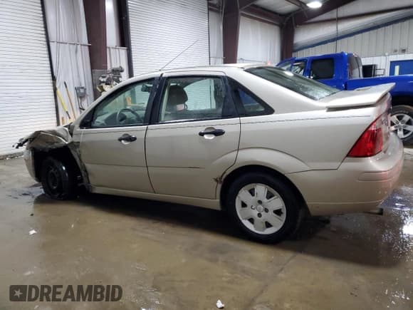 ✅ 2006 Ford Focus S • VIN: 1FAHP34N66W229395 • Lot: 90108605. Wystawiony na Copart z przebiegiem 85 544 mil. Bezpłatny archiwum sprzedaży aukcyjnych z USA i szczegółowy raport historii pojazdu na DreamBid. Zdjęcie 2.