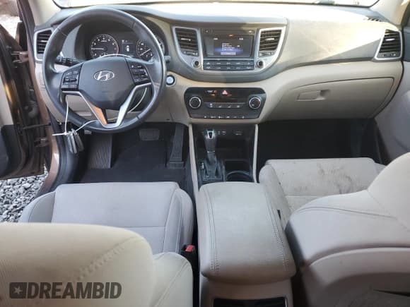 ✅ 2017 Hyundai Tucson Sport • VIN: KM8J3CA26HU402022 • Лот: 91925875. Опубликован ранее на Copart с пробегом 146 455 миль. Бесплатный доступ к архиву аукционных продаж из США и подробный отчёт об истории автомобиля на DreamBid. Изображение 8.