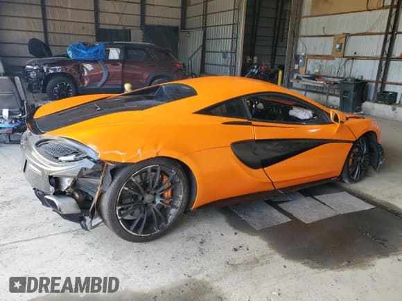 ✅ 2016 McLaren 570S • VIN: SBM13DAA7GW000814 • Lot: 55457784. Wystawiony na Copart z przebiegiem 31 324 mil. Bezpłatny archiwum sprzedaży aukcyjnych z USA i szczegółowy raport historii pojazdu na DreamBid. Zdjęcie 3.