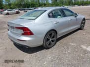 ✅ 2022 Volvo S60 Inscription • VIN: 7JRL12FL5NG173925 • Лот: 42292996. Опубликован ранее на IAAI с пробегом 90 535 миль. Бесплатный доступ к архиву аукционных продаж из США и подробный отчёт об истории автомобиля на DreamBid. Изображение 4.