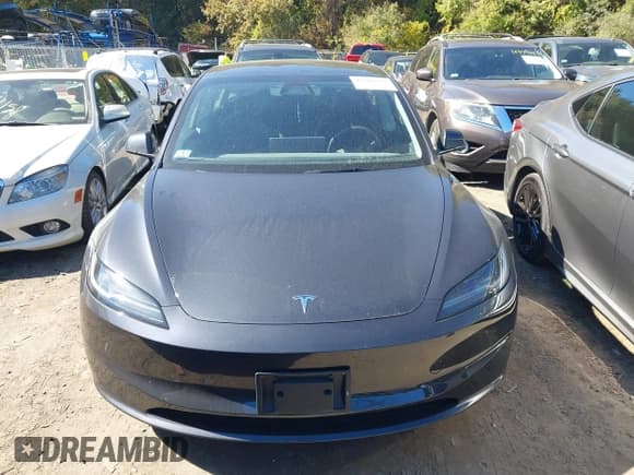 ✅ 2025 Tesla Model 3 Long Range • VIN: 5YJ3E1EA1SF978422 • Lot: 43409447. Wystawiony na IAAI z przebiegiem 7 714 mil. Bezpłatny archiwum sprzedaży aukcyjnych z USA i szczegółowy raport historii pojazdu na DreamBid. Zdjęcie 13.
