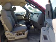 ✅ 2010 Ford F-150 XL • VIN: 1FTMF1CW5AKA75921 • Lot: 43613852. Wystawiony na IAAI z przebiegiem 190 761 mil. Bezpłatny archiwum sprzedaży aukcyjnych z USA i szczegółowy raport historii pojazdu na DreamBid. Zdjęcie 5.