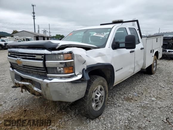 ✅ 2015 Chevrolet Silverado 2500HD Work Truck • VIN: 1GB2CUEG7FZ113594 • Lot: 58305955. Listed on Copart with 267,073 mi. Free auction sales archive from the USA and detailed vehicle history report at DreamBid. Image 1.