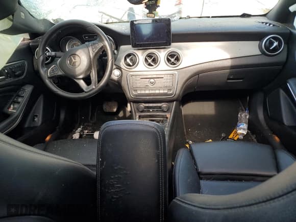 ✅ 2016 Mercedes-Benz CLA 250 • VIN: WDDSJ4EB1GN368911 • Лот: 80065725. Опубликован ранее на Copart с пробегом 100 119 миль. Бесплатный доступ к архиву аукционных продаж из США и подробный отчёт об истории автомобиля на DreamBid. Изображение 8.