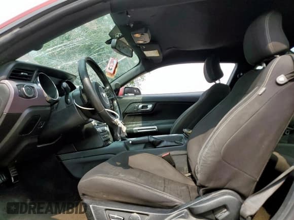 ✅ 2017 Ford Mustang EcoBoost • VIN: 1FA6P8TH1H5290971 • Lot: 57888935. Wystawiony na Copart z przebiegiem 154 940 mil. Bezpłatny archiwum sprzedaży aukcyjnych z USA i szczegółowy raport historii pojazdu na DreamBid. Zdjęcie 7.