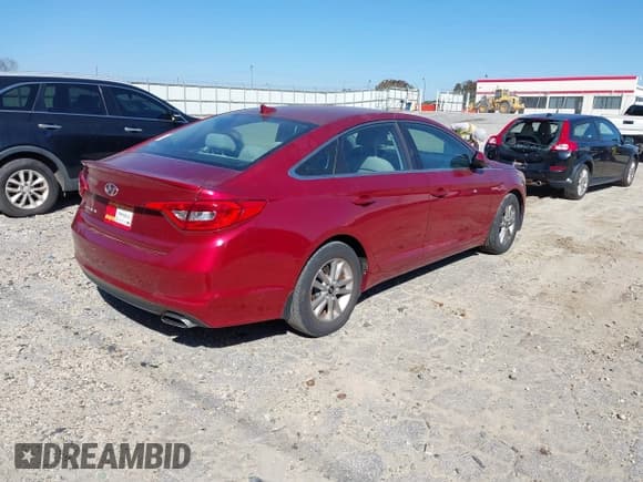 ✅ 2016 Hyundai Sonata SE • VIN: 5NPE24AF6GH291191 • Лот: 43636573. Опубликован ранее на IAAI с пробегом 119 232 миль. Бесплатный доступ к архиву аукционных продаж из США и подробный отчёт об истории автомобиля на DreamBid. Изображение 4.