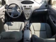 ✅ 2012 Toyota Yaris • VIN: JTDBT4K37CL036124 • Лот: 81577955. Опубликован ранее на Copart с пробегом 93 545 миль. Бесплатный доступ к архиву аукционных продаж из США и подробный отчёт об истории автомобиля на DreamBid. Изображение 8.