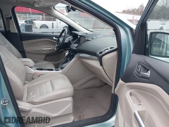 ✅ 2013 Ford Escape SEL • VIN: 1FMCU9HX1DUC32138 • Lot: 41864067. Listed on IAAI with 183,725 mi. Free auction sales archive from the USA and detailed vehicle history report at DreamBid. Image 5.