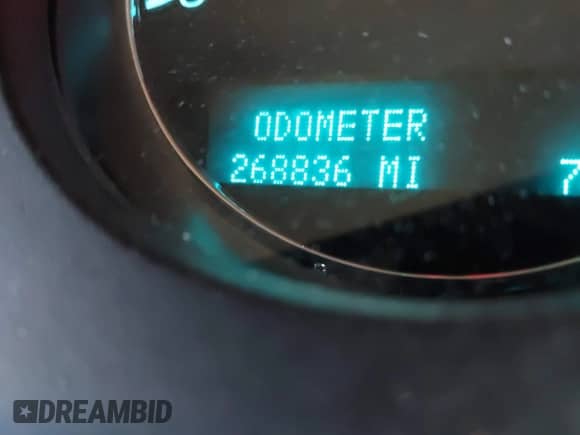 2014 Chevrolet Suburban LT z VIN 1GNSCJE0XER124222, wystawiony jako IAAI lot #41994798 z przebiegiem 268 836 mil mil oraz . Historia ofert i sprzedaży dostępna na DreamBid. Obrazek 15.