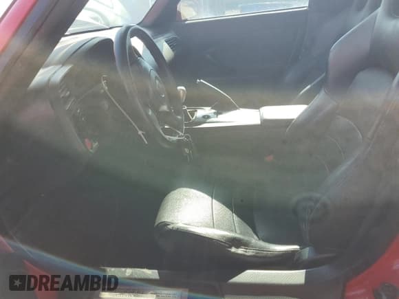 ✅ 2000 Honda S2000 • VIN: JHMAP1146YT007843 • Lot: 70533135. Wystawiony na Copart z przebiegiem 152 331 mil. Bezpłatny archiwum sprzedaży aukcyjnych z USA i szczegółowy raport historii pojazdu na DreamBid. Zdjęcie 7.