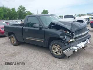 2004 Chevrolet Silverado 1500 Work Truck с VIN 1GCEC14X24Z280645, выставлен на аукционе IAAI как лот 42153375 с пробегом 79 598 миль миль и . История ставок и продаж доступна на DreamBid. Изображение 1.