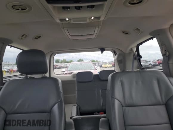 ✅ 2010 Volkswagen Routan SEL • VIN: 2V4RW5DX3AR246029 • Lot: 59893495. Wystawiony na Copart z przebiegiem 203 037 mil. Bezpłatny archiwum sprzedaży aukcyjnych z USA i szczegółowy raport historii pojazdu na DreamBid. Zdjęcie 10.