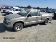 ✅ 2003 Chevrolet S-10 LS • VIN: 1GCCS19X438201340 • Лот: 83840565. Опубликован ранее на Copart с пробегом 91 602 миль. Бесплатный доступ к архиву аукционных продаж из США и подробный отчёт об истории автомобиля на DreamBid. Изображение 1.