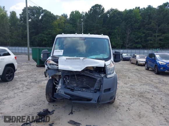 ✅ 2016 Ram ProMaster Cargo • VIN: 3C6TRVAG3GE111100 • Lot: 43040478. Wystawiony na IAAI z przebiegiem 166 101 mil. Bezpłatny archiwum sprzedaży aukcyjnych z USA i szczegółowy raport historii pojazdu na DreamBid. Zdjęcie 13.