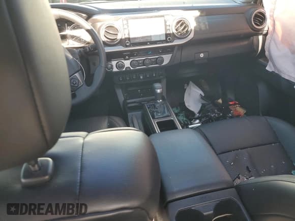 ✅ 2023 Toyota Tacoma Limited • VIN: 3TMHZ5BN1PM164945 • Lot: 49970205. Listed on Copart with 9,764 mi. Free auction sales archive from the USA and detailed vehicle history report at DreamBid. Image 8.