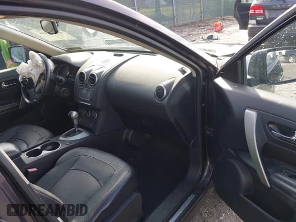 ✅ 2011 Nissan Rogue S • VIN: JN8AS5MV4BW259998 • Lot: 43656838. Listed on IAAI with 130,663 mi. Free auction sales archive from the USA and detailed vehicle history report at DreamBid. Image 5.