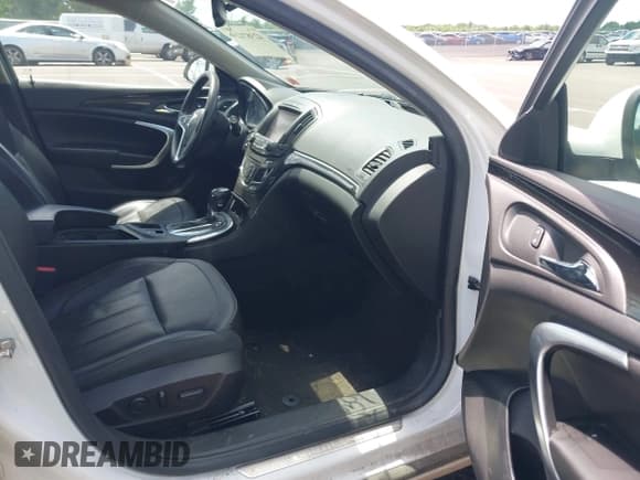 ✅ 2014 Buick Regal Premium I • VIN: 2G4GM5ERXE9205714 • Lot: 42387419. Listed on IAAI with 133,328 mi. Free auction sales archive from the USA and detailed vehicle history report at DreamBid. Image 5.