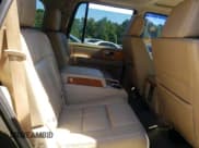 ✅ 2008 Lincoln Navigator • VIN: 5LMFU28578LJ21864 • Lot: 70296315. Wystawiony na Copart z przebiegiem 254 039 mil. Bezpłatny archiwum sprzedaży aukcyjnych z USA i szczegółowy raport historii pojazdu na DreamBid. Zdjęcie 11.