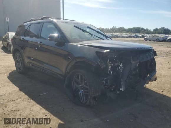 ✅ 2025 Ford Explorer ST • VIN: 1FMWK8GC2SGA94259 • Lot: 85339945. Wystawiony na Copart z przebiegiem 10 735 mil. Bezpłatny archiwum sprzedaży aukcyjnych z USA i szczegółowy raport historii pojazdu na DreamBid. Zdjęcie 4.