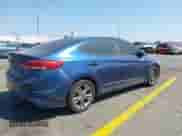 2018 Hyundai Elantra SEL z VIN 5NPD84LF5JH289351, wystawiony jako IAAI lot #43299243 z przebiegiem 118 512 mil mil oraz . Historia ofert i sprzedaży dostępna na DreamBid. Obrazek 4.