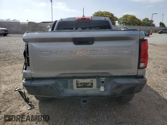 2023 Chevrolet Colorado 4WD ZR2 with VIN 1GCPTFEK5P1235565, listed as a Copart auction lot 61607045 with 42,500 mi miles and Salvage title. Bid and sale history available at DreamBid. Image 6.