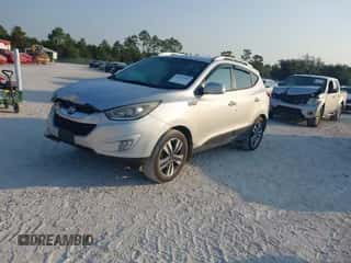 2014 Hyundai Tucson SE with VIN KM8JU3AG3EU901414, listed as a IAAI auction lot 43267845 with 141,471 mi miles and . Bid and sale history available at DreamBid. Image 2.