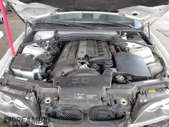 ✅ 2004 BMW 3 Series 330Ci • VIN: WBABW53404PL43419 • Lot: 43668267. Wystawiony na IAAI z przebiegiem 102 871 mil. Bezpłatny archiwum sprzedaży aukcyjnych z USA i szczegółowy raport historii pojazdu na DreamBid. Zdjęcie 10.