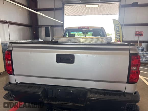 ✅ 2017 Chevrolet Silverado 1500 Work Truck • VIN: 1GCNCNEH9HZ178022 • Лот: 43031547. Опубликован ранее на IAAI с пробегом 142 734 миль. Бесплатный доступ к архиву аукционных продаж из США и подробный отчёт об истории автомобиля на DreamBid. Изображение 1.