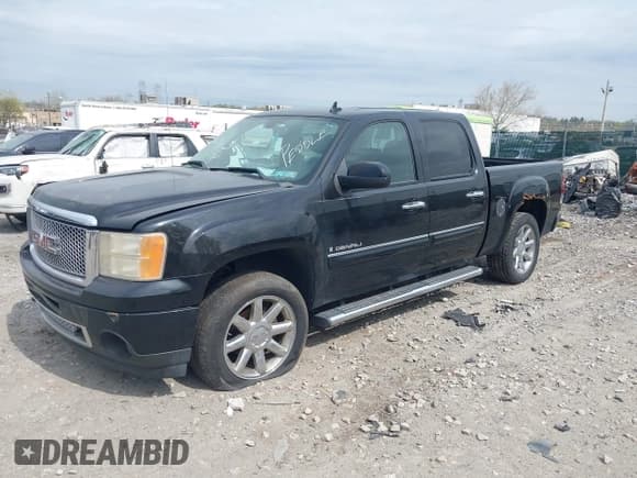 ✅ 2008 GMC Sierra Denali • VIN: 2GTEK638681161702 • Lot: 42078538. Wystawiony na IAAI z przebiegiem Nie podano. Bezpłatny archiwum sprzedaży aukcyjnych z USA i szczegółowy raport historii pojazdu na DreamBid. Zdjęcie 2.
