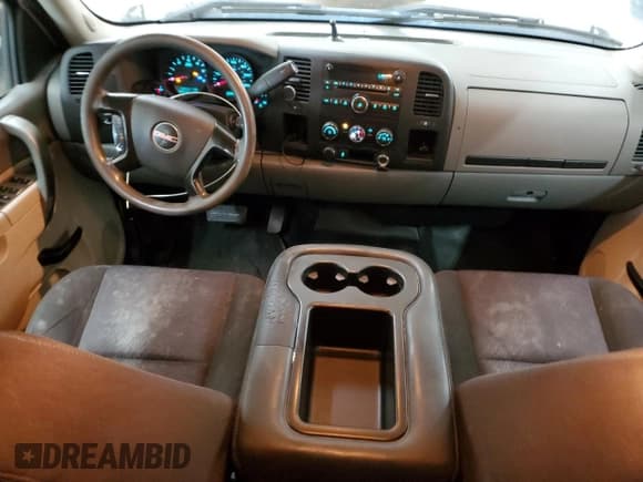 ✅ 2012 GMC Sierra 1500 Work Truck • VIN: 1GTR1TEX6CZ259295 • Лот: 70116945. Опубликован ранее на Copart с пробегом 292 729 миль. Бесплатный доступ к архиву аукционных продаж из США и подробный отчёт об истории автомобиля на DreamBid. Изображение 8.