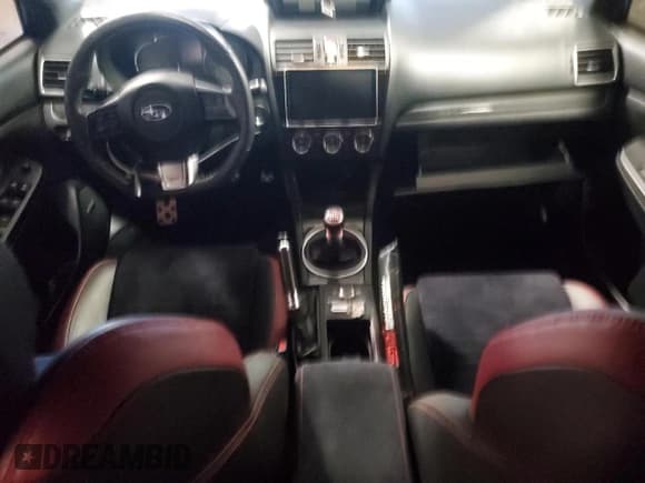 ✅ 2015 Subaru WRX STI • VIN: JF1VA2P69F9818541 • Лот: 41887815. Опубликован ранее на Copart с пробегом Не указан. Бесплатный доступ к архиву аукционных продаж из США и подробный отчёт об истории автомобиля на DreamBid. Изображение 8.