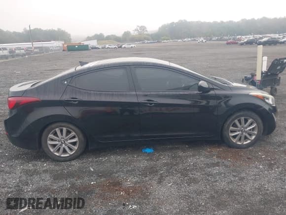 ✅ 2016 Hyundai Elantra SE • VIN: KMHDH4AE8GU541873 • Lot: 43302529. Listed on IAAI with 72,802 mi. Free auction sales archive from the USA and detailed vehicle history report at DreamBid. Image 13.