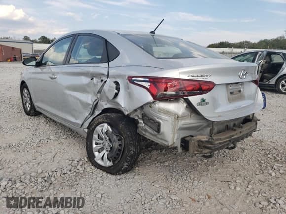 ✅ 2018 Hyundai Accent SE • VIN: 3KPC24A33JE025426 • Lot: 64967354. Wystawiony na Copart z przebiegiem 104 397 mil. Bezpłatny archiwum sprzedaży aukcyjnych z USA i szczegółowy raport historii pojazdu na DreamBid. Zdjęcie 2.
