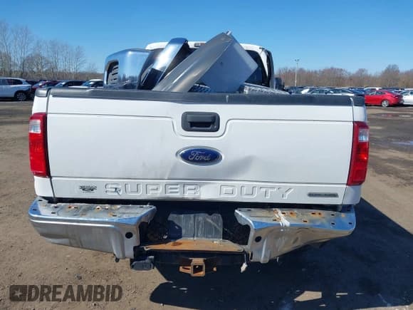 ✅ 2016 Ford F-250 XLT • VIN: 1FT7X2B67GED20159 • Лот: 41570447. Опубликован ранее на IAAI с пробегом 98 359 миль. Бесплатный доступ к архиву аукционных продаж из США и подробный отчёт об истории автомобиля на DreamBid. Изображение 17.