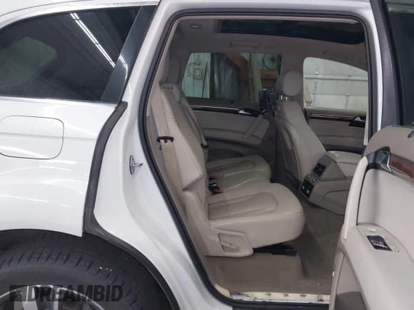 ✅ 2013 Audi Q7 Premium Plus • VIN: WA1LMAFE4DD009402 • Lot: 42512951. Listed on IAAI with 144,843 mi. Free auction sales archive from the USA and detailed vehicle history report at DreamBid. Image 8.
