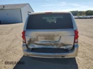 ✅ 2013 Dodge Grand Caravan SE • VIN: 2C4RDGBG9DR567141 • Lot: 82421805. Wystawiony na Copart z przebiegiem 295 982 mil. Bezpłatny archiwum sprzedaży aukcyjnych z USA i szczegółowy raport historii pojazdu na DreamBid. Zdjęcie 6.