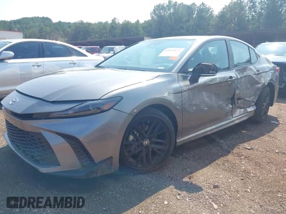 2025 Toyota Camry LE с VIN 4T1DAACK1SU599273, выставлен на аукционе IAAI как лот 43247873 с пробегом 6 309 миль миль и . История ставок и продаж доступна на DreamBid. Изображение 17.