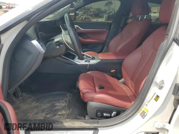 ✅ 2023 BMW i4 eDrive35 • VIN: WBY43AW09PFP69656 • Лот: 68291765. Опубликован ранее на Copart с пробегом 31 783 миль. Бесплатный доступ к архиву аукционных продаж из США и подробный отчёт об истории автомобиля на DreamBid. Изображение 7.