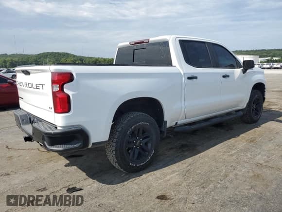 ✅ 2021 Chevrolet Silverado 1500 • VIN: 0K0160956416 • Лот: 65924264. Опубликован ранее на Copart с пробегом 62 745 миль. Бесплатный доступ к архиву аукционных продаж из США и подробный отчёт об истории автомобиля на DreamBid. Изображение 3.