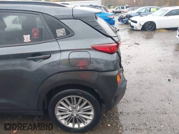 2018 Hyundai Kona SEL с VIN KM8K6CAA4JU111298, выставлен на аукционе IAAI как лот 43456822 с пробегом 37 383 миль миль и . История ставок и продаж доступна на DreamBid. Изображение 17.