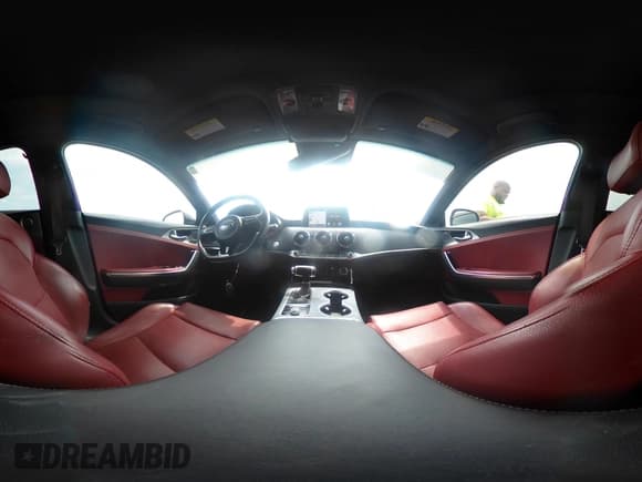 ✅ 2019 Kia Stinger GT1 • VIN: KNAE45LC6K6052789 • Lot: 43099144. Wystawiony na IAAI z przebiegiem 136 998 mil. Bezpłatny archiwum sprzedaży aukcyjnych z USA i szczegółowy raport historii pojazdu na DreamBid. Zdjęcie 19.