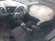 2022 Mitsubishi Outlander ES z VIN JA4APUAUXNU018508, wystawiony jako IAAI lot #43062526 z przebiegiem 41 246 mil mil oraz . Historia ofert i sprzedaży dostępna na DreamBid. Obrazek 5.