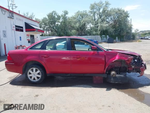 ✅ 2005 Ford Five Hundred SE • VIN: 1FAFP23175G177445 • Лот: 42592740. Опубликован ранее на IAAI с пробегом 165 424 миль. Бесплатный доступ к архиву аукционных продаж из США и подробный отчёт об истории автомобиля на DreamBid. Изображение 14.