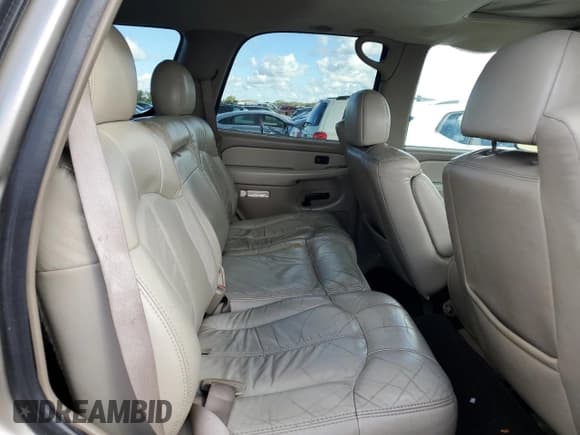 ✅ 2002 Chevrolet Tahoe Z71 • VIN: 1GNEK13ZX2R310095 • Lot: 85314915. Wystawiony na Copart z przebiegiem 239 094 mil. Bezpłatny archiwum sprzedaży aukcyjnych z USA i szczegółowy raport historii pojazdu na DreamBid. Zdjęcie 10.