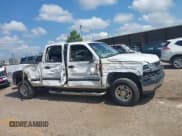 ✅ 2002 Chevrolet Silverado 2500HD LS • VIN: 1GCHK23U12F181911 • Lot: 42744638. Wystawiony na IAAI z przebiegiem 251 144 mil. Bezpłatny archiwum sprzedaży aukcyjnych z USA i szczegółowy raport historii pojazdu na DreamBid. Zdjęcie 13.