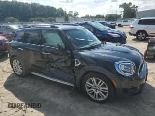 ✅ 2017 MINI Countryman Cooper S • VIN: WMZYT3C39H3D98677 • Lot: 71831944. Listed on Copart with 56,638 mi. Free auction sales archive from the USA and detailed vehicle history report at DreamBid. Image 4.