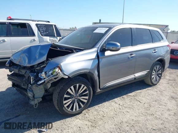 ✅ 2020 Mitsubishi Outlander SE • VIN: JA4AD3A33LZ025410 • Lot: 41805342. Listed on IAAI with 41,154 mi. Free auction sales archive from the USA and detailed vehicle history report at DreamBid. Image 2.