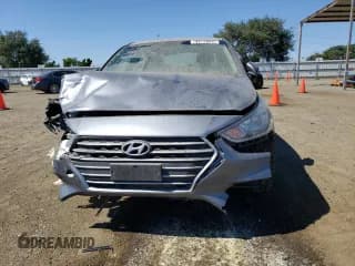 ✅ 2020 Hyundai Accent SE • VIN: 3KPC24A62LE097912 • Lot: 61860133. Wystawiony na Copart z przebiegiem 69 830 mil. Bezpłatny archiwum sprzedaży aukcyjnych z USA i szczegółowy raport historii pojazdu na DreamBid. Zdjęcie 5.